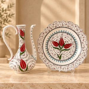 Kırmızı Lale ve Haliç Desenli İznik Çini İbrik & Tabak Seti 30 cm